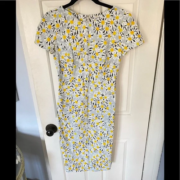 CAROLINA HERRERA Daisy Pigment Cloque Sheath Dress - Picture 2 of 5